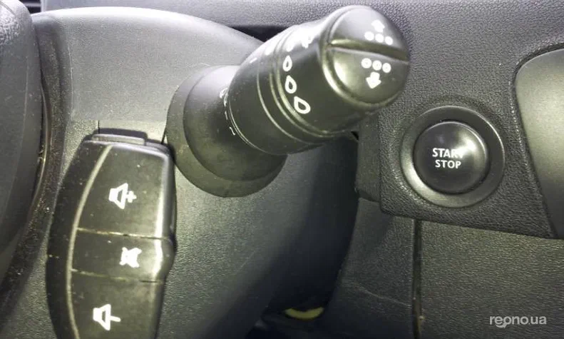 Renault Scenic 2011 - 12