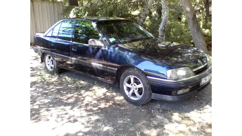 Opel Omega 1991 - 13