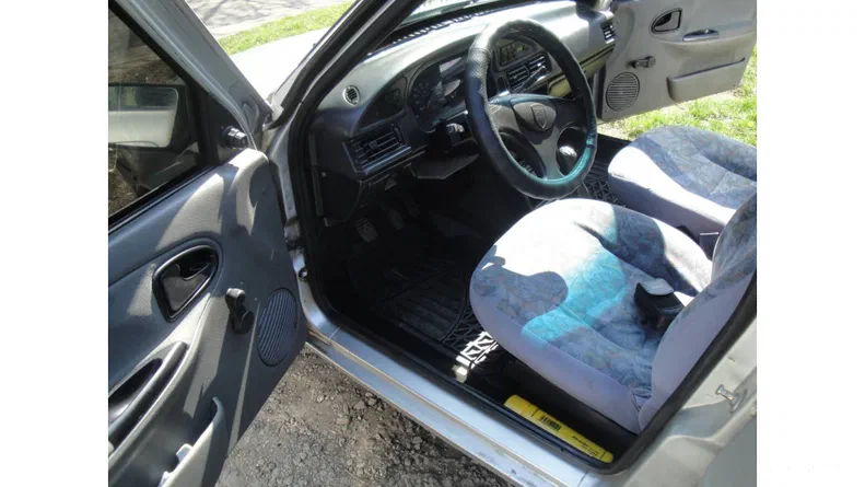 Dacia SuperNova 2003