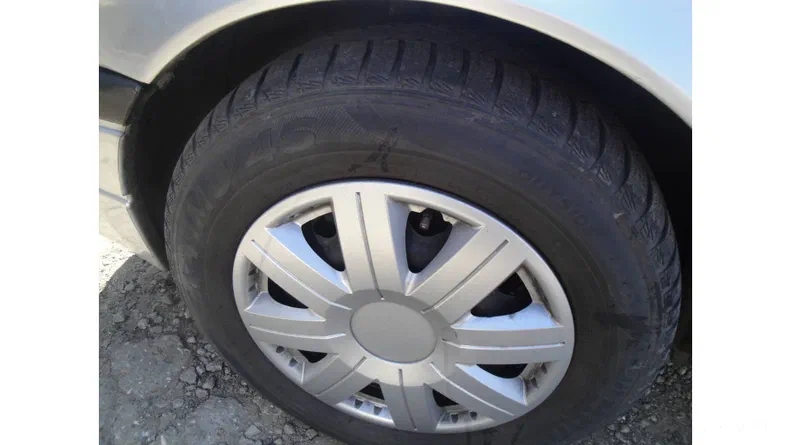 Dacia SuperNova 2003