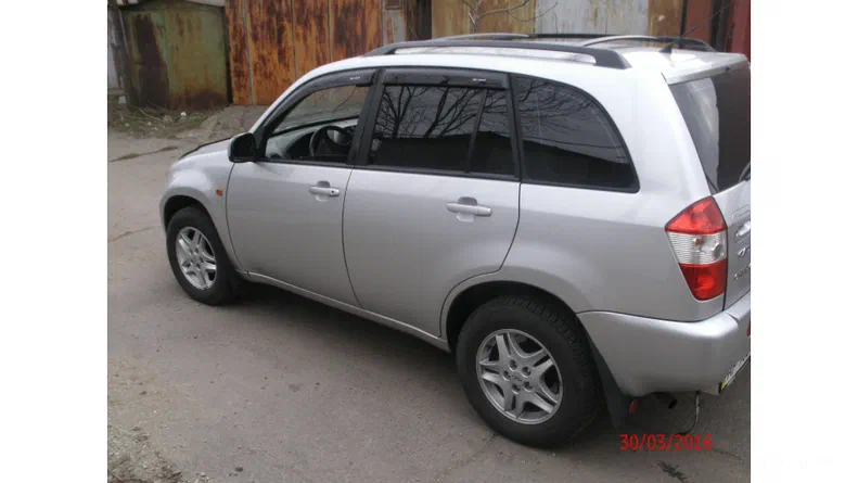 Chery Tiggo (T11) 2008 - 5