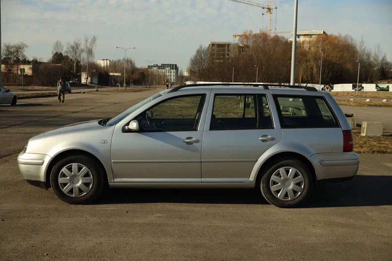 Volkswagen Golf 2004