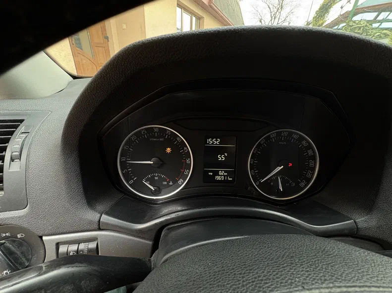 Skoda Octavia 2012 - 8