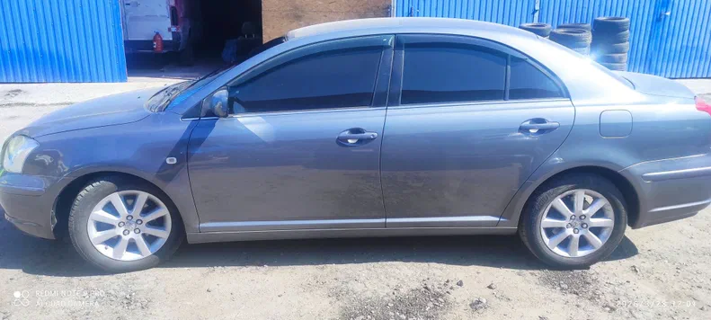 Toyota Avensis 2004 - 1