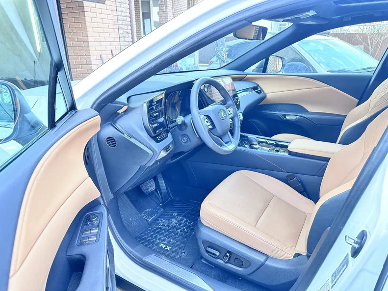 Lexus RX 2023 - 25