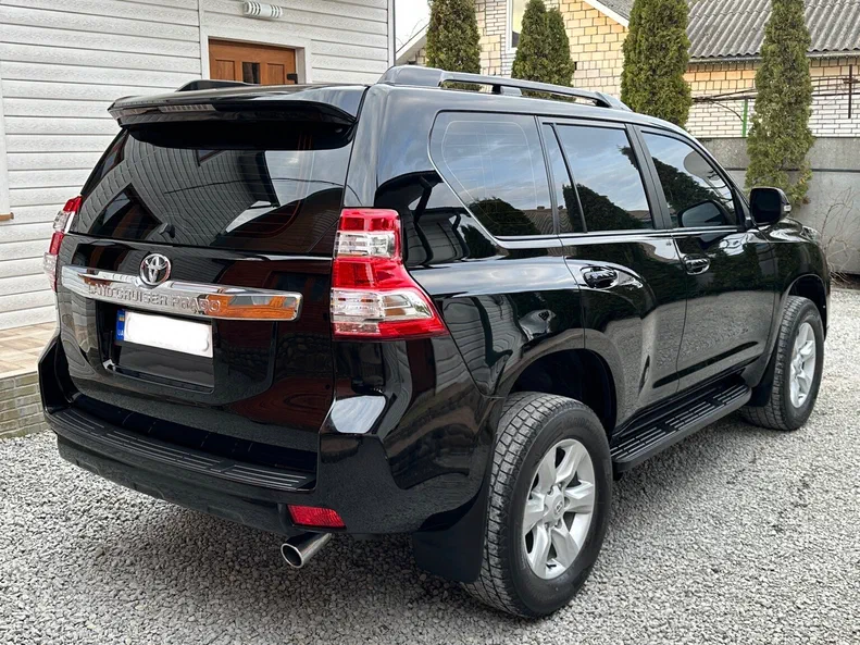 Toyota Land Cruiser Prado 2013