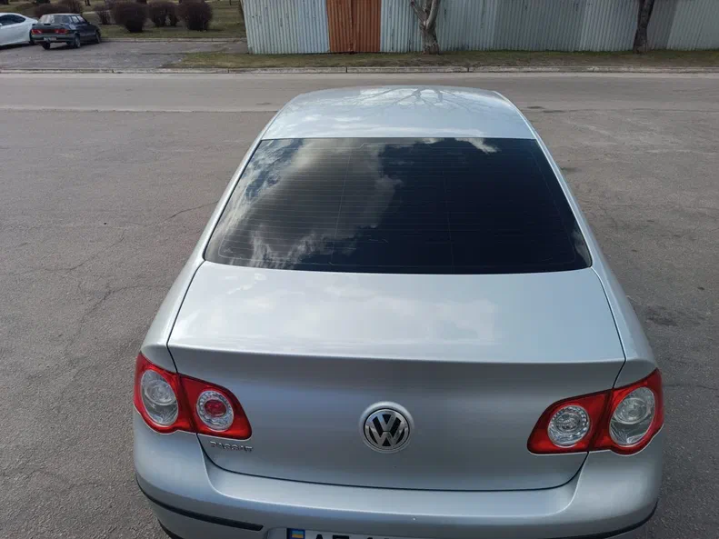 Volkswagen Passat 2005 - 10