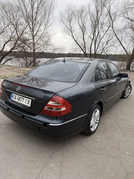 Mercedes-Benz E-Клас 2003 - 5