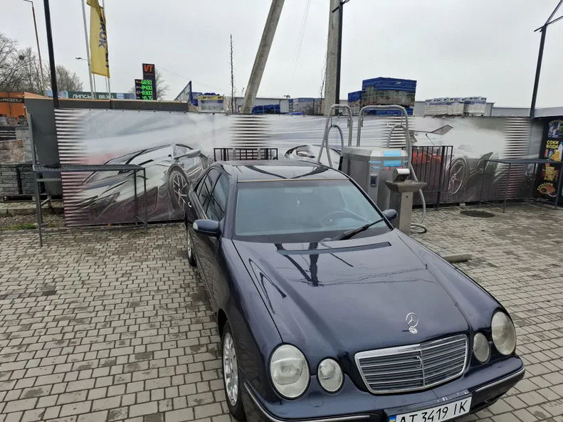 Mercedes-Benz E-Клас 2001 - 8
