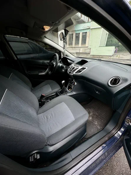 Ford Fiesta 2011 - 7