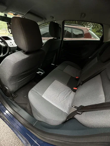 Ford Fiesta 2011 - 8