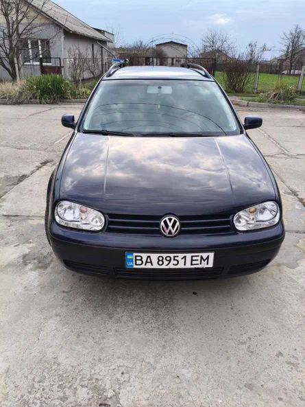 Volkswagen Golf 2003
