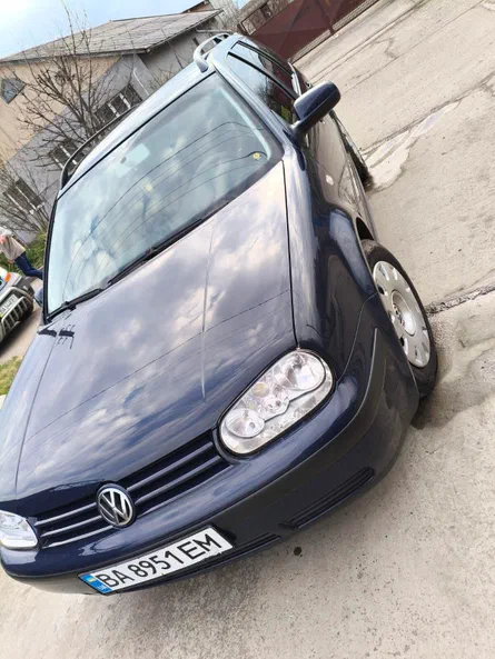 Volkswagen Golf 2003