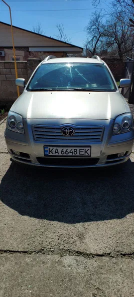 Toyota Avensis 2004