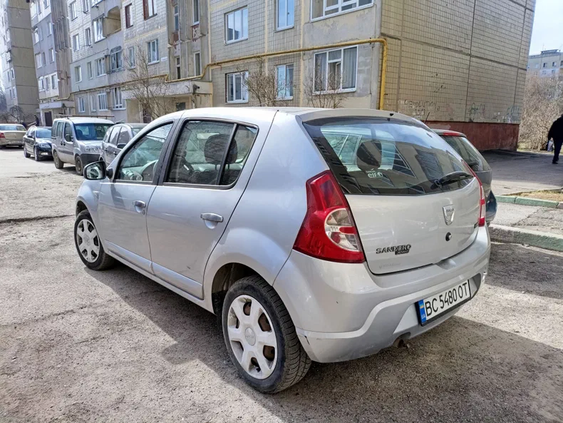 Dacia Sandero 2009 - 1