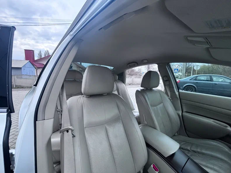 Nissan Teana 2010 - 17