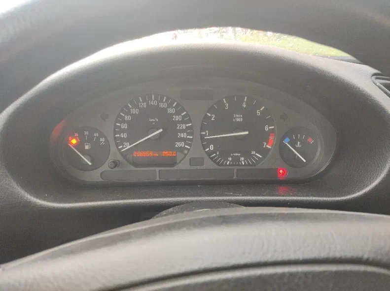 BMW 3 серія 1995 - 9