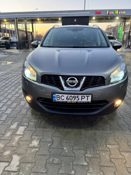 Nissan Qashqai 2012