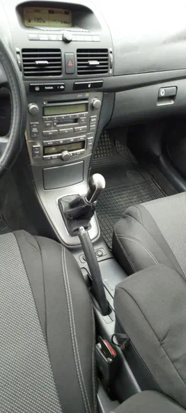 Toyota Avensis 2004 - 6