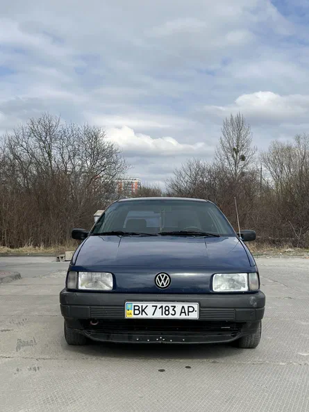 Volkswagen Passat 1991 - 5