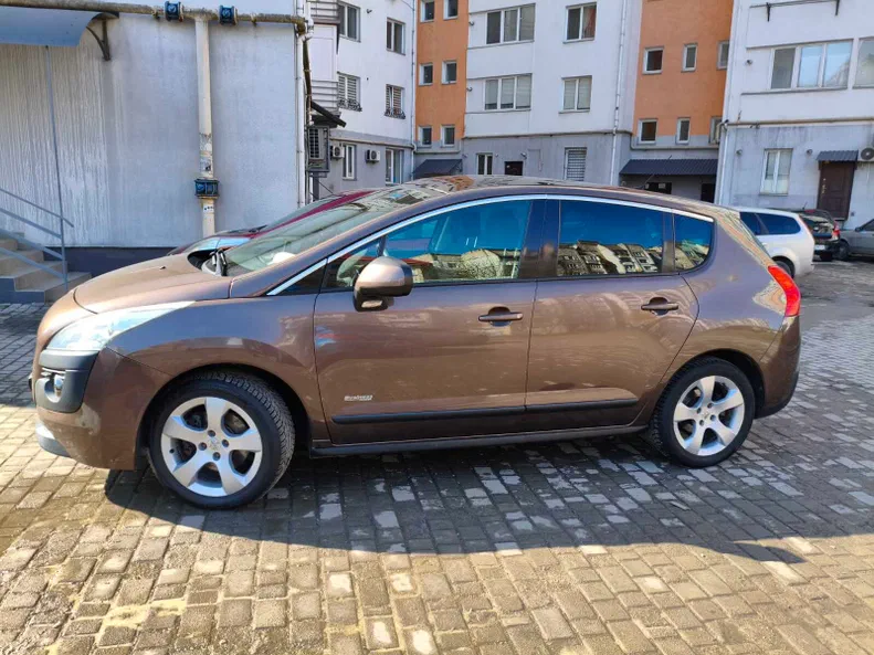 Peugeot 3008 2013