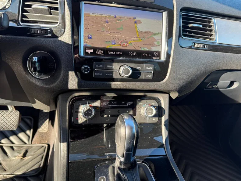 Volkswagen Touareg 2013 - 6