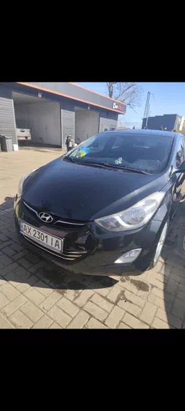 Hyundai Elantra 2013