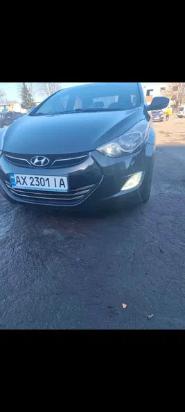 Hyundai Elantra 2013