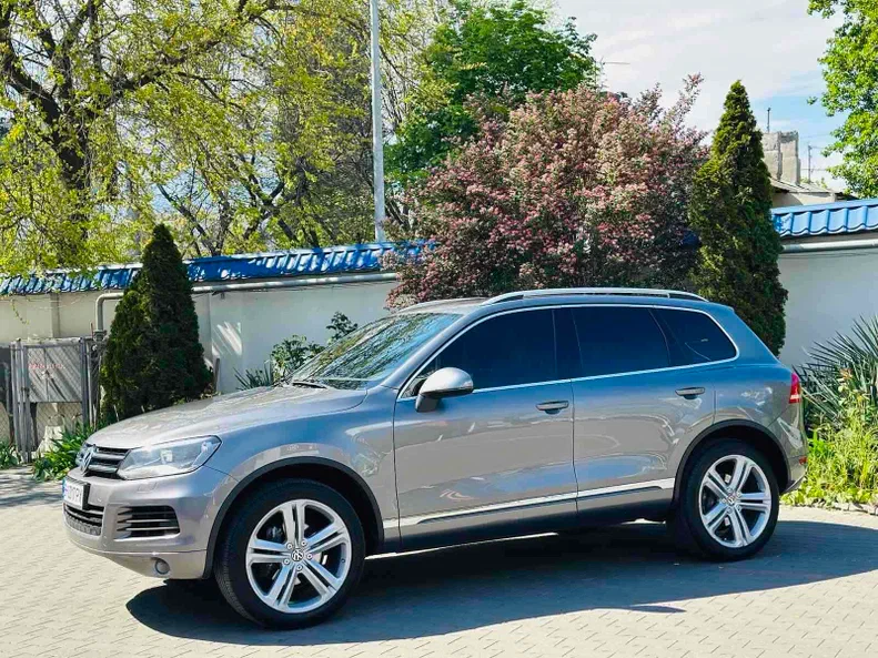 Volkswagen Touareg 2012 - 7