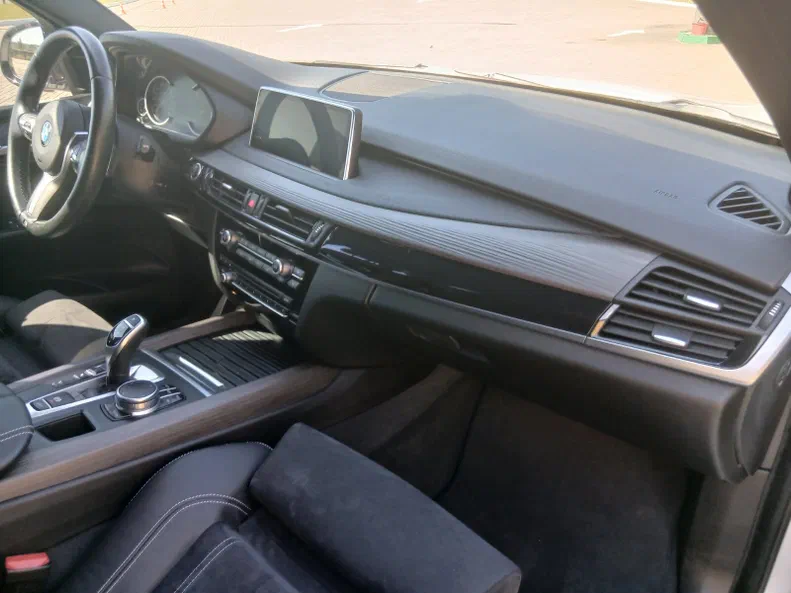 BMW X5 2017 - 32