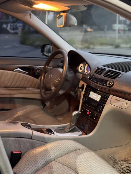 Mercedes-Benz E-Клас 2003 - 20
