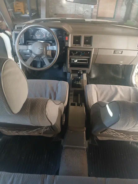 Nissan Bluebird 1990 - 9