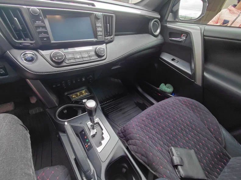 Toyota RAV4 2017 - 9