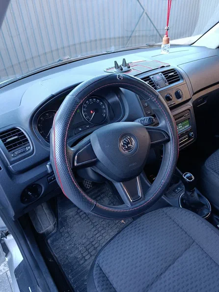 Skoda Fabia 2014 - 12