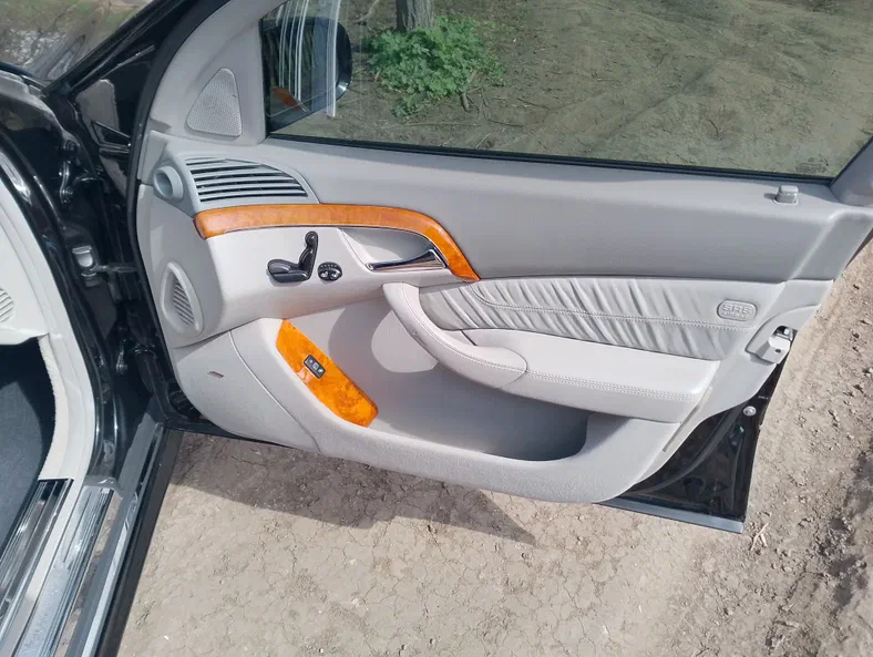Mercedes-Benz S-Клас 2004 - 23