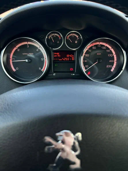 Peugeot 308 2010 - 6