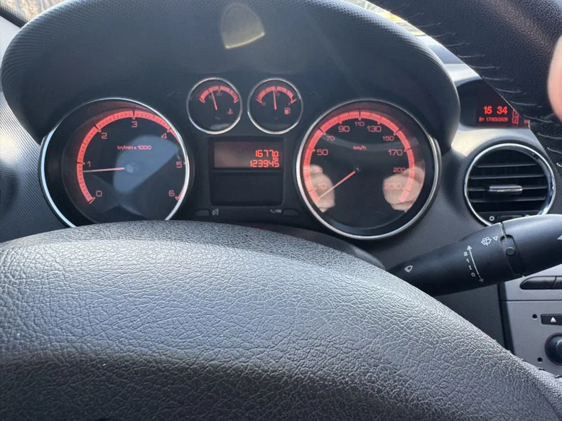 Peugeot 408 2013 - 15