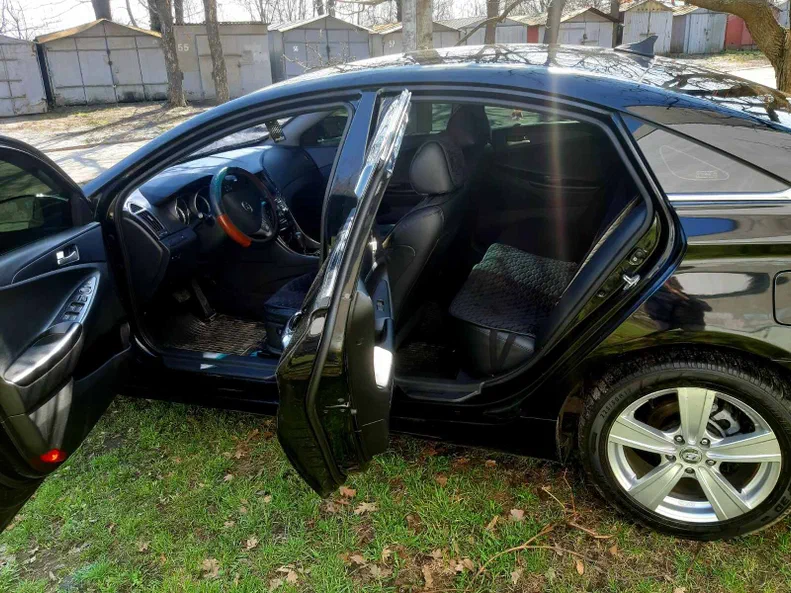 Hyundai Sonata 2010 - 6