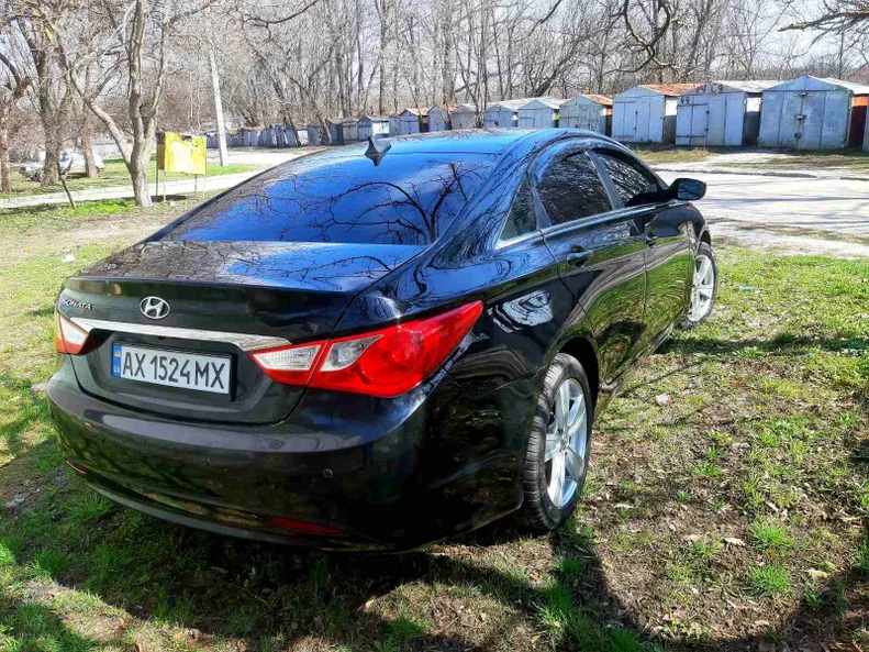 Hyundai Sonata 2010