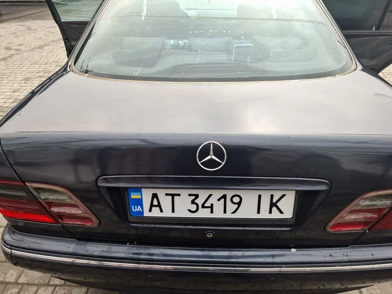 Mercedes-Benz E-Клас 2001 - 18