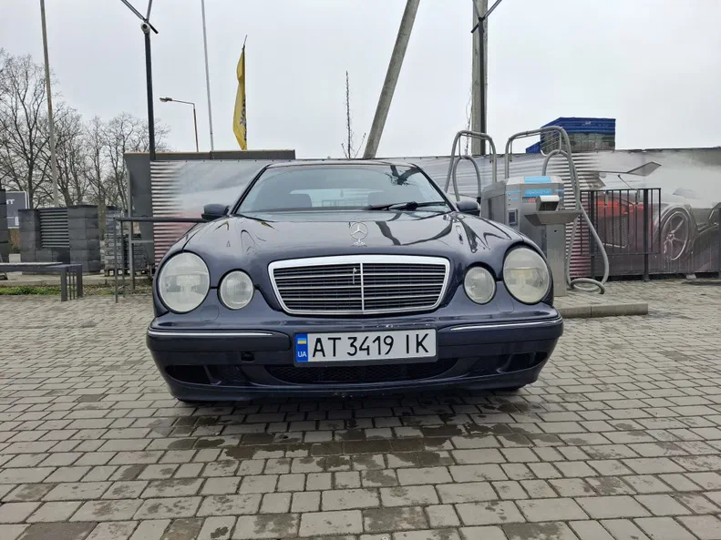 Mercedes-Benz E-Клас 2001 - 10