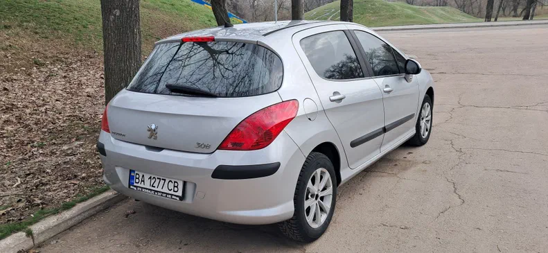 Peugeot 308 2010 - 7