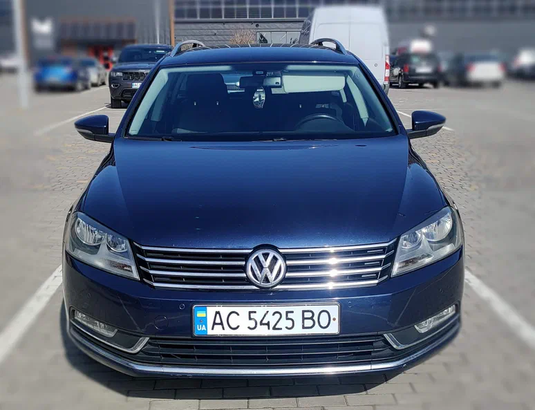 Volkswagen Passat 2012 - 1
