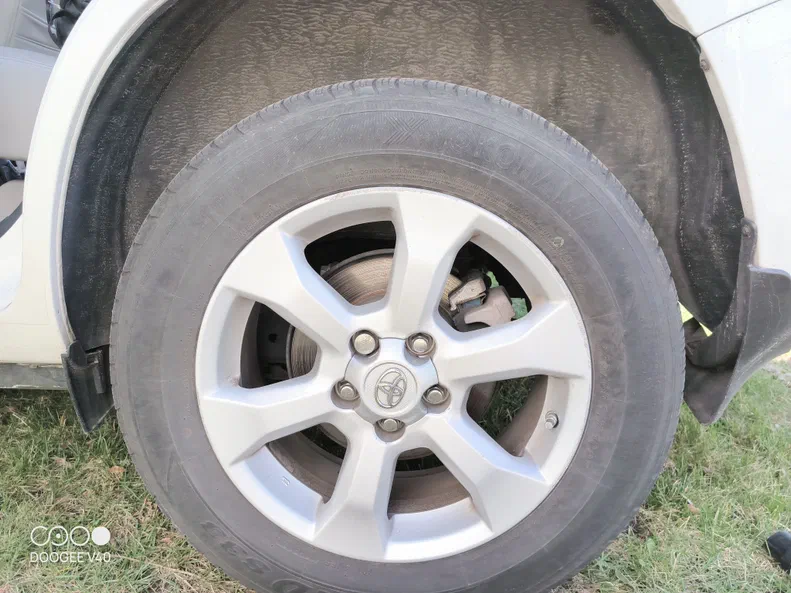 Toyota RAV4 2014 - 19