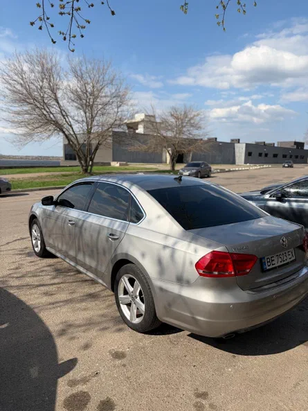 Volkswagen Passat 2012 - 14