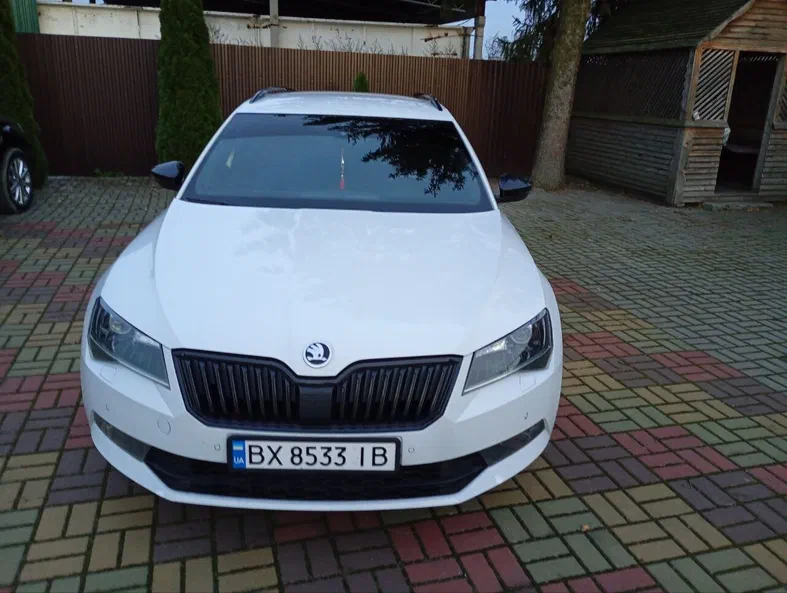 Skoda Superb 2019 - 14