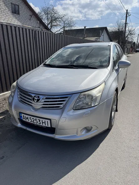 Toyota Avensis 2011 - 0