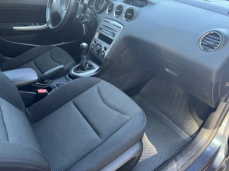 Peugeot 408 2013 - 12