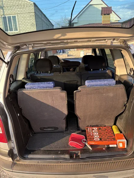 Opel Zafira 2000 - 19