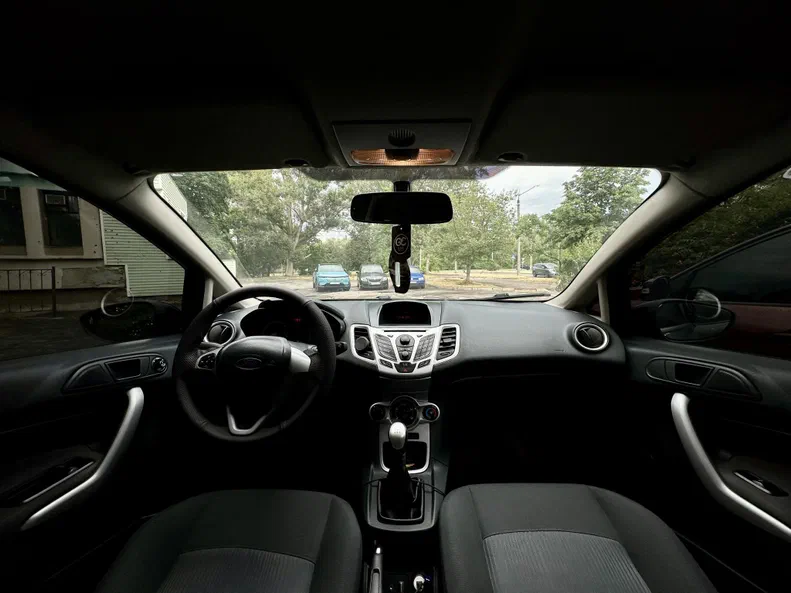 Ford Fiesta 2011 - 5